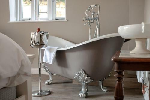 Bed & Breakfast Woolmarket House