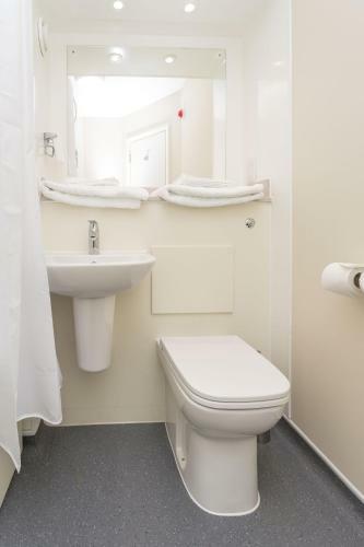 Hotel Smugglers Cove, Clacton On Sea By Marston's Inns