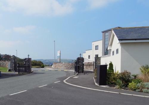 Impeccable 2-bed House In Colwyn Bay