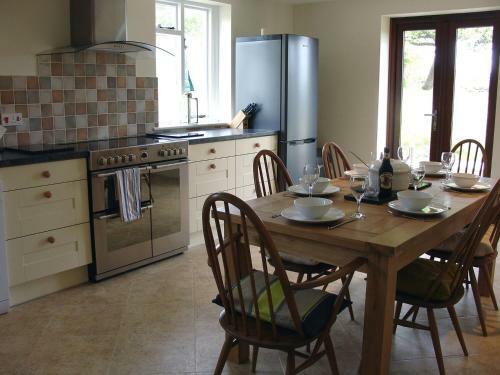 West Henstill House, Crediton