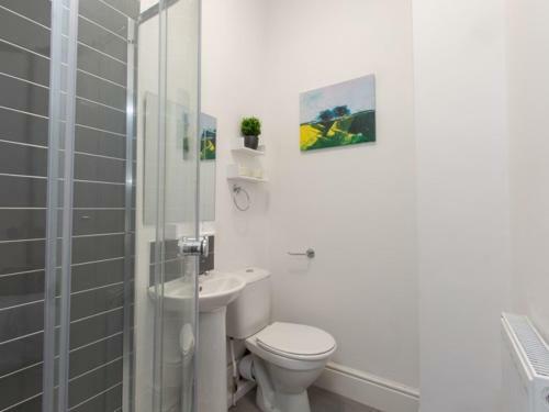 Hostal Townhouse @ 166 Ruskin Road Crewe