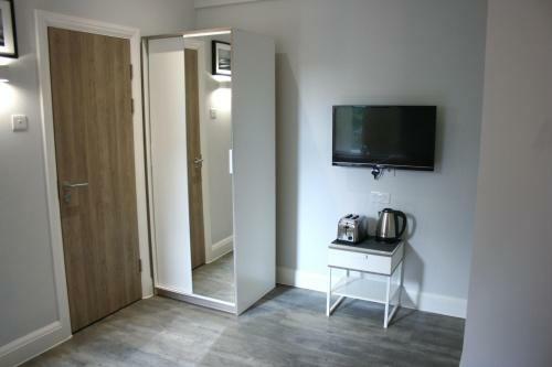 Westciti Caroco Aparthotel