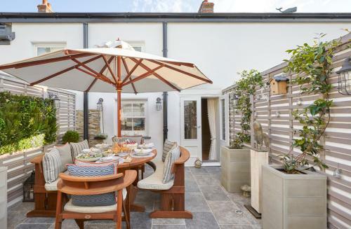 Croyde Villa Sleeps 10 Wifi