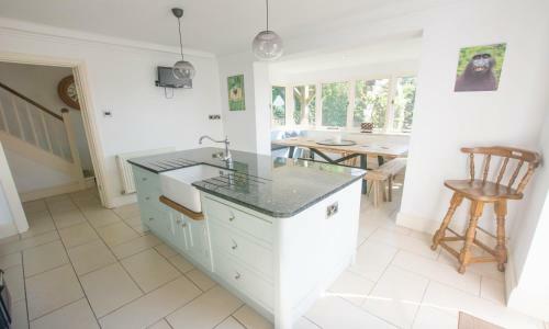 Bag-end House | 7 Bedrooms / Sleeps 14 | Hot Tub*