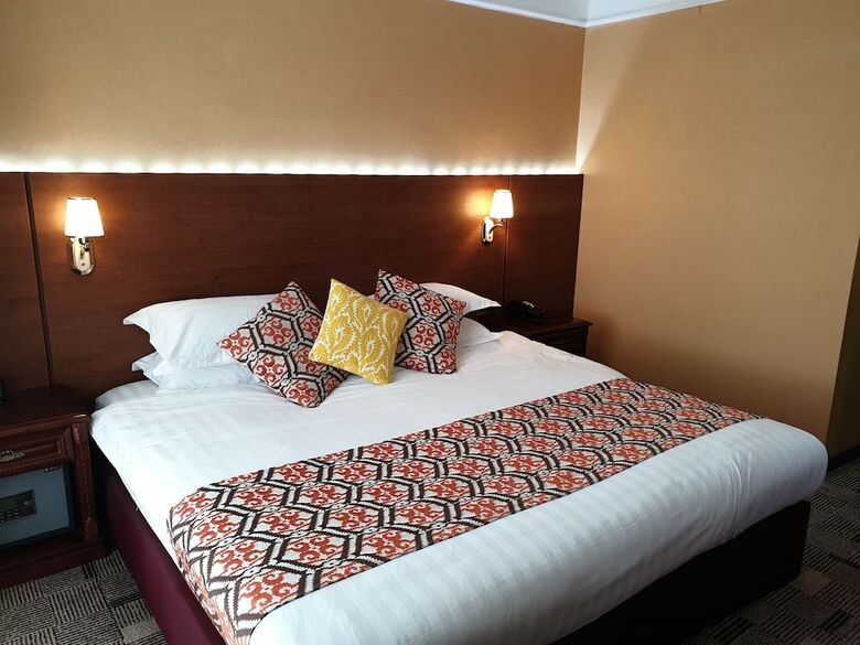 New West Hotel