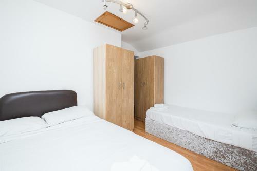 Dagenham / A13 4 Bedhouse For The Contractors