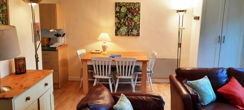 Sheena's Dartmouth Chalets