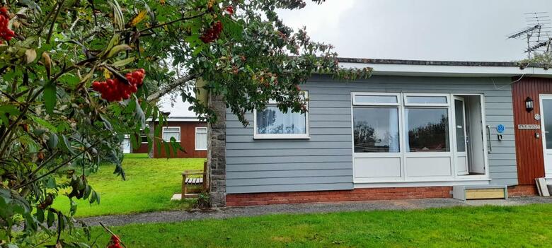 Sheena's Dartmouth Chalets