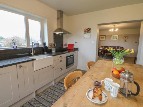 Hill View