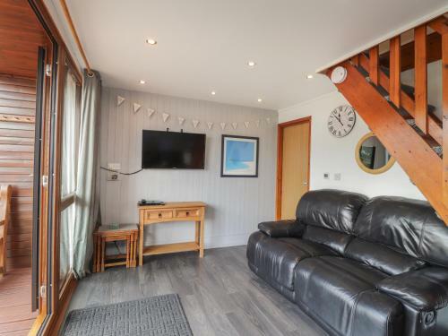 Sunshine Chalet (no 85)