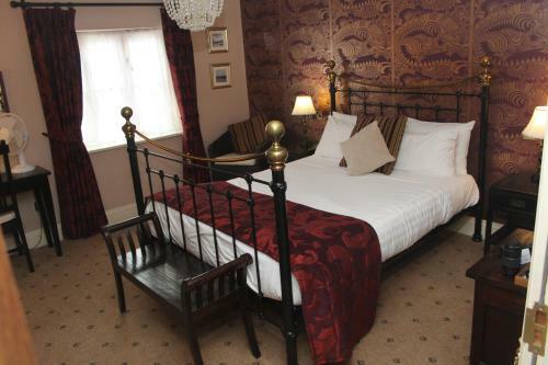 The Courtyard Hotel At The Stenson Bubble