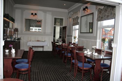 Hostal Barton Villa