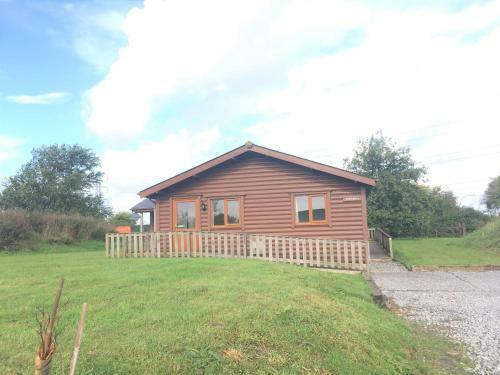 Poplars 1 - One Bed Apartment On Private Estate