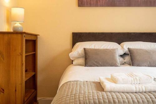 ? Central, Spacious Apartment Close To University?