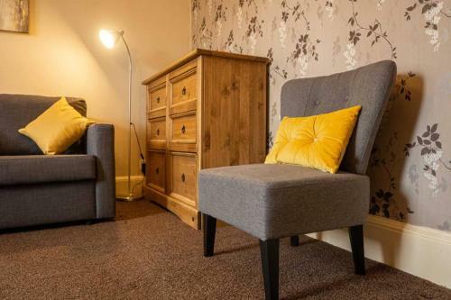 ? Central, Spacious Apartment Close To University?