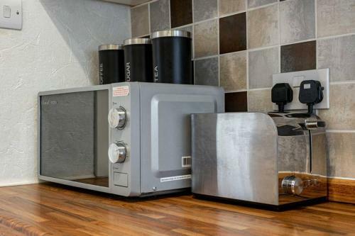 ? Central, Spacious Apartment Close To University?