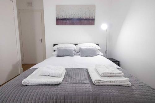 Apartamento ? Spacious 2 Bed Flat, Close To University ?