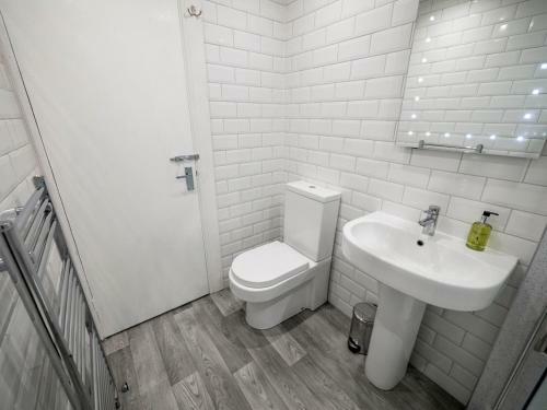 Apartamento New Superhost Listing: Bright Flat Nr. University