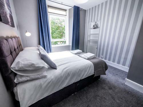 Apartamento New Superhost Listing: Bright Flat Nr. University