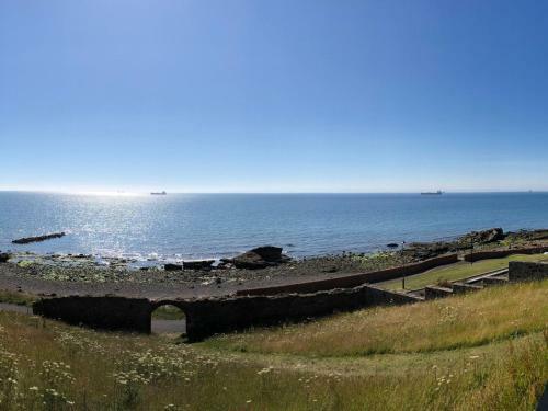 Apartment Dysart Sea View