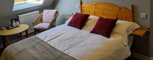 Hostal Falcon Crest Guest House