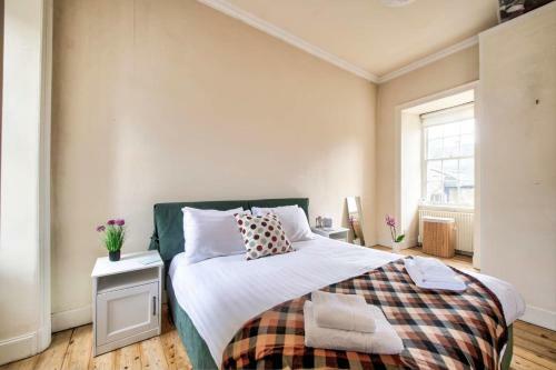 Apartamento Guestready - Cosy 2br Top Floor Apt At World's End