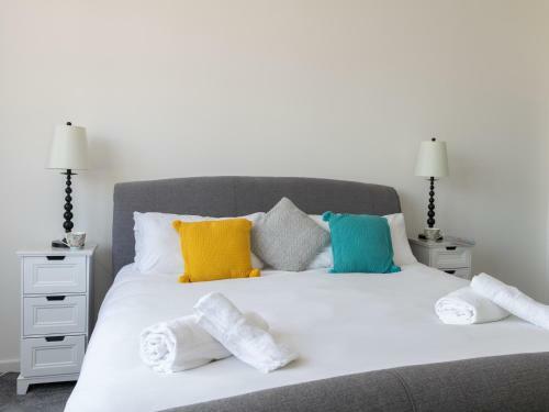 Apartamentos For Your View Only