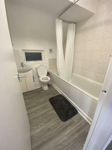 3-bed Ground Floor Apartment In Edgware