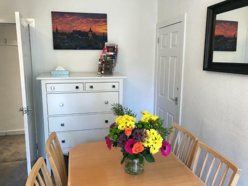 Chessels Court Apartment