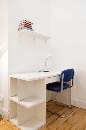 Apartamento Spacious Traditional 3 Bedroom Flat In New Town