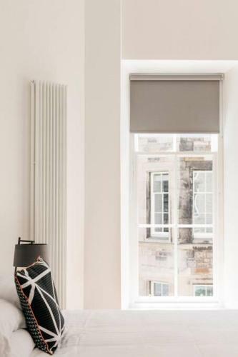 Beautiful Minimalistic Studio Apartment In Central