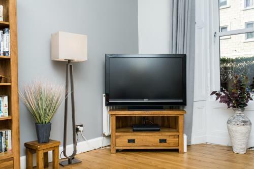 Apartamento Beautiful, Traditional 2 Bedroom Main Door Flat