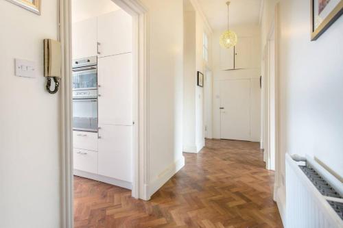 Apartamento Altido Spacious Castle Terrace 3 Bedroom Apt (Sleeps 8)
