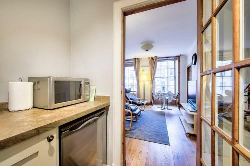Altido Royal Mile Apartment For Two - Location, Location!