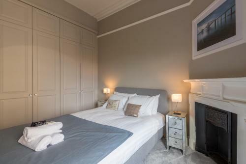 Bruntsfield Place - Beautiful 2 Bed Apartment With Spectacular Views!