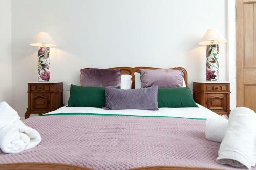 Traditional Luxury Apartment Sleeps 10