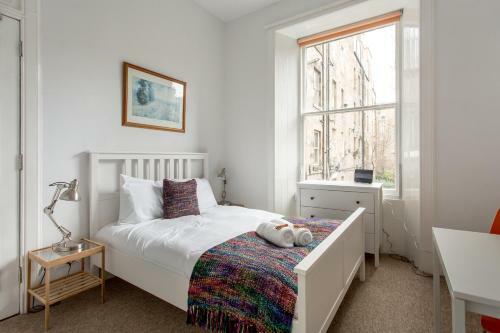 Apartamento Altido Spacious 3-bed By The Meadows
