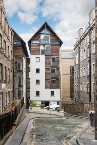 Old Fishmarket Close, Royal Mile