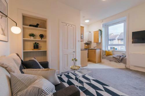 Stylish And Comfortable City Centre Apartment