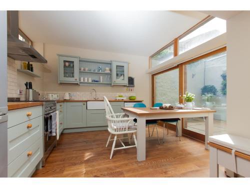 Apartamento Lovely 3br Garden Flat For 5 Within City Centre