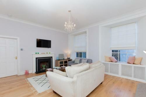 Apartamento Beautifully Modernised New Town Home Sleeps 6