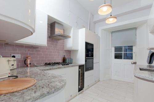 Apartamento Beautifully Modernised New Town Home Sleeps 6