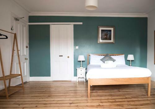 Hostal Emmaus Guest House Edinburgh
