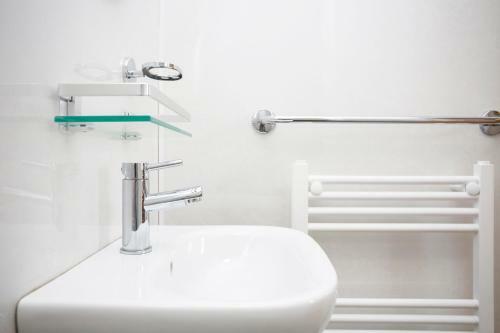 Hostal Emmaus Guest House Edinburgh