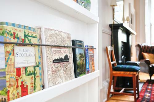Hostal Emmaus Guest House Edinburgh