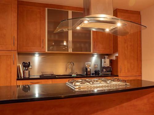 Altido Elegant 2bedroom Apartment With Balcony And Parking