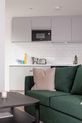 Altido Brand New Studio Apartment With Castle View