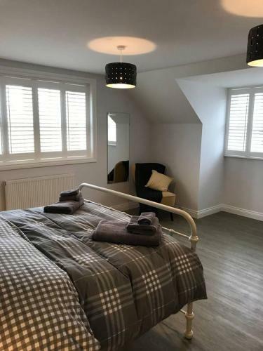 High Specification Coach House, Ebford.