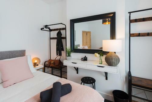 Nomi Homes - Exeter - Bookdirect - Central - Beach - Wifi