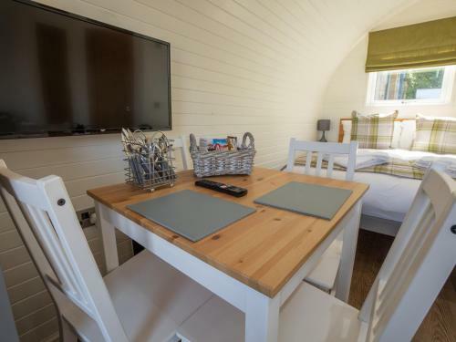 Weedingshall Lodges